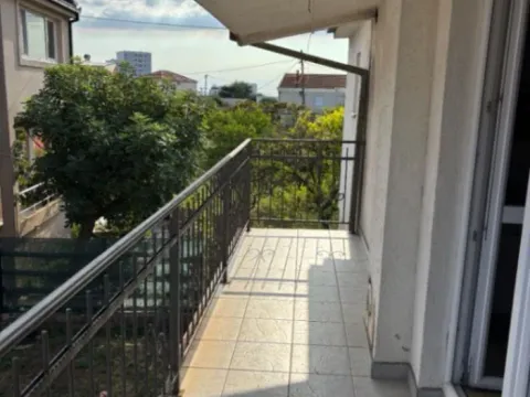 Izdavanje, kuća, 85m², Šušanj, Bar - image 12