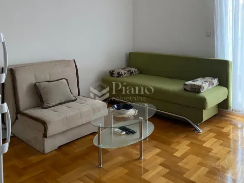 Rent, apartment, 29m², Stari Aerodrom, Podgorica - image 1
