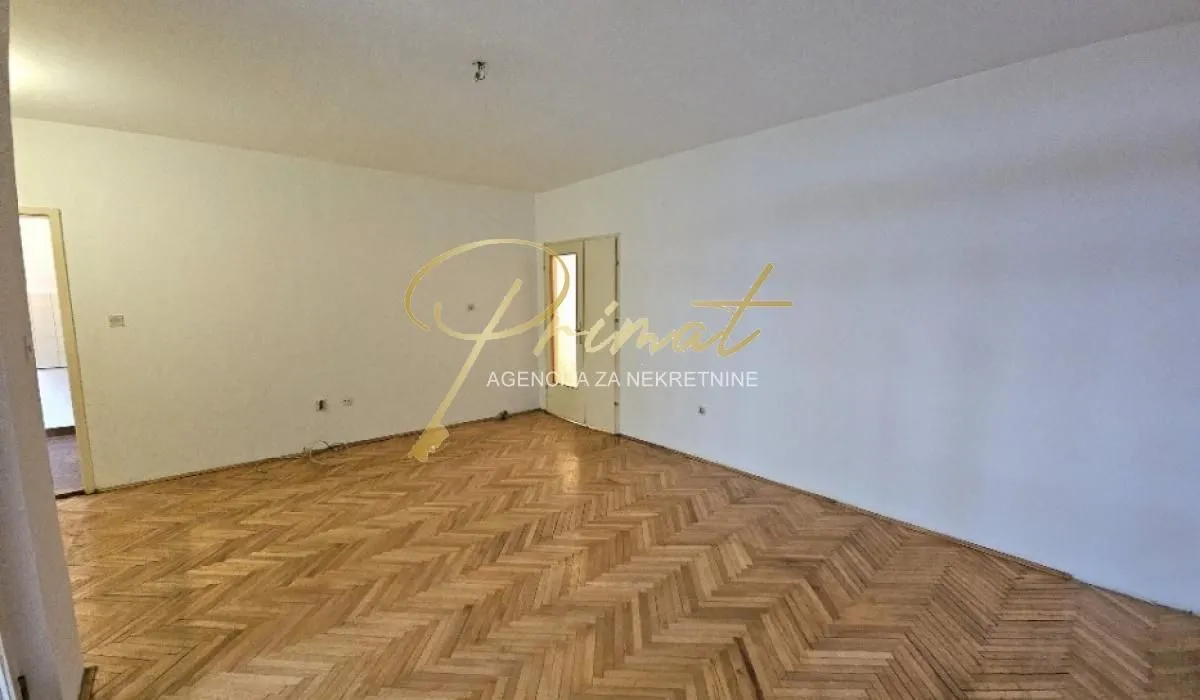 Sale, three bedroom apartment, 84m², Vukov Spomenik, Zvezdara Sve Podlokacije