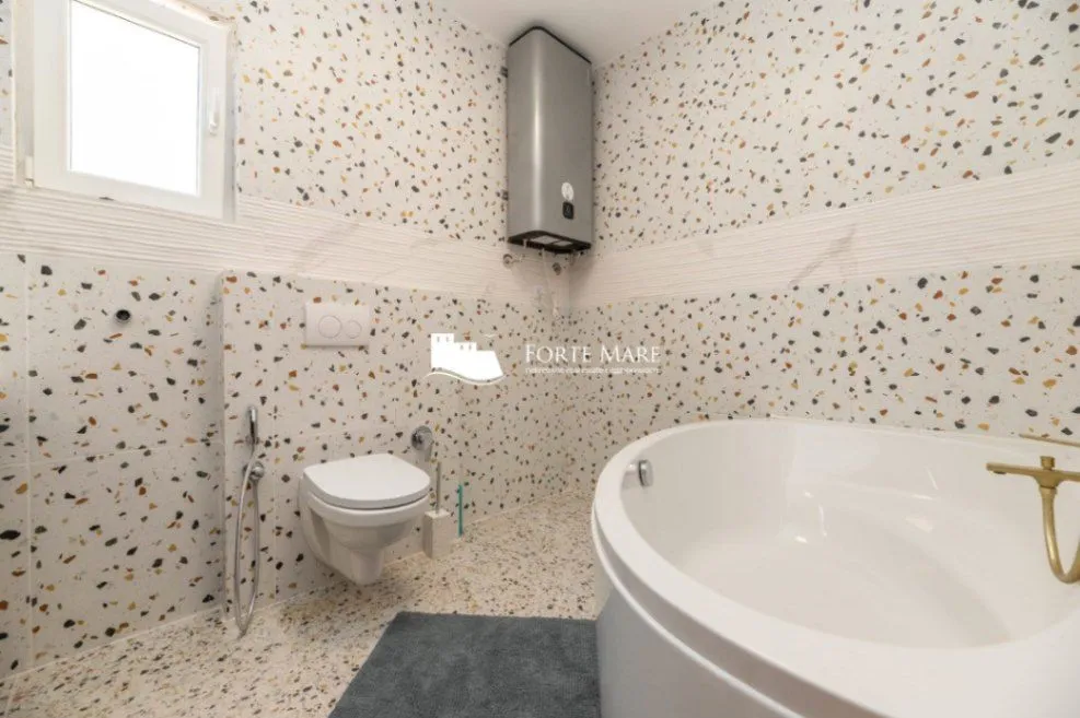 Prodaja, kuća, 254m², Baošići, Herceg Novi