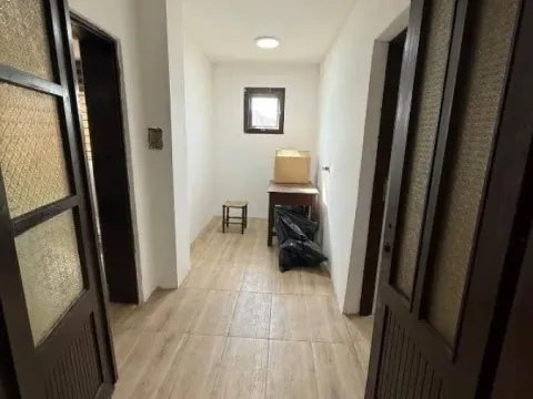 Izdavanje, kuća, 88m², Ovča, Palilula Sve Podlokacije - image 8