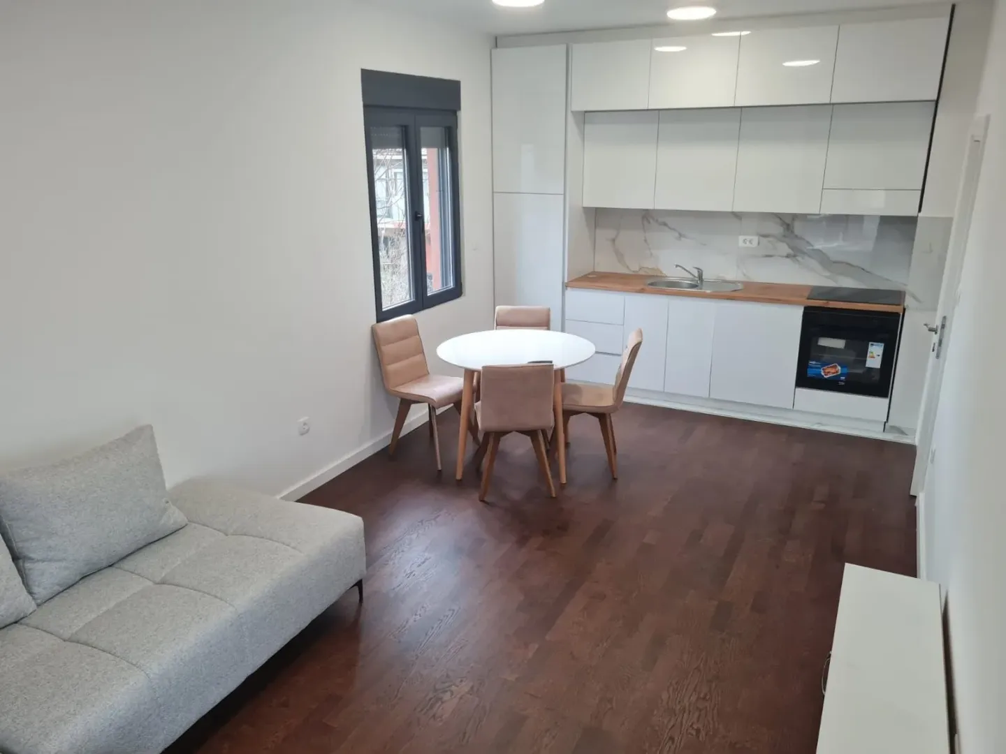 Rent, one bedroom apartment, 59m², Central Point, Podgorica