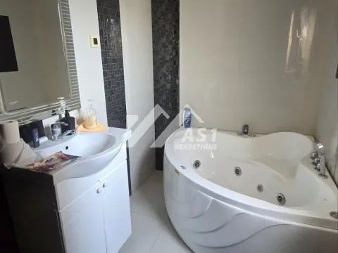 Izdavanje, jednosoban stan, 35m², Petrovaradin, Novi Sad - image 8