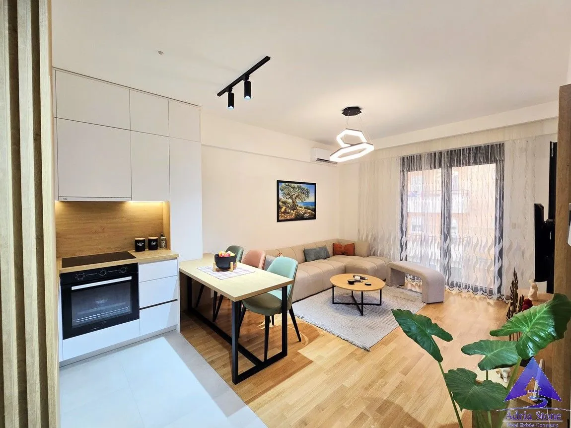 Prodaja, jednosoban stan, 42m², Rozino, Budva