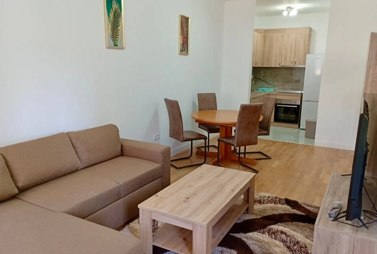 Izdavanje, jednosoban stan, 47m², Centar, Bar