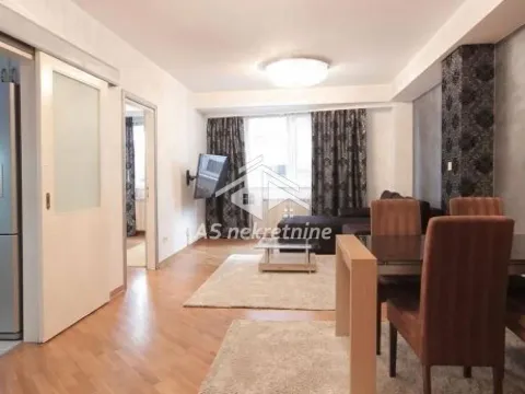 Izdavanje, trosoban stan, 89m², Stari Grad, Beograd