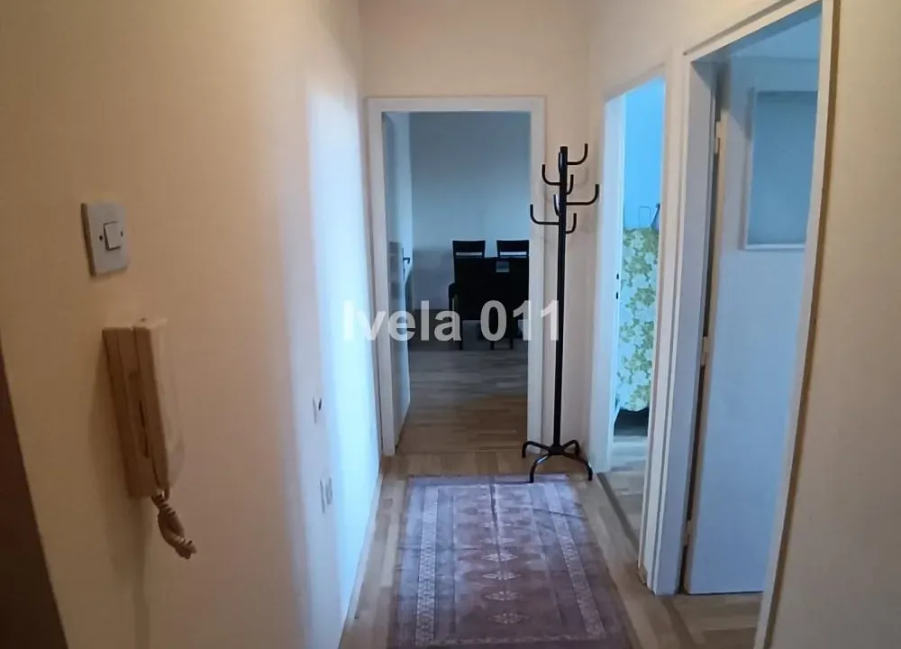 Izdavanje, jednosoban stan, 42m², Kanarevo Brdo, Beograd