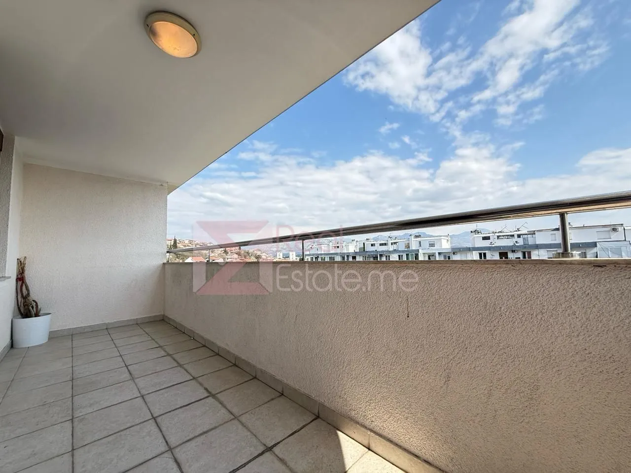Sale, four bedroom apartment, 220m², Preko Morače, Podgorica