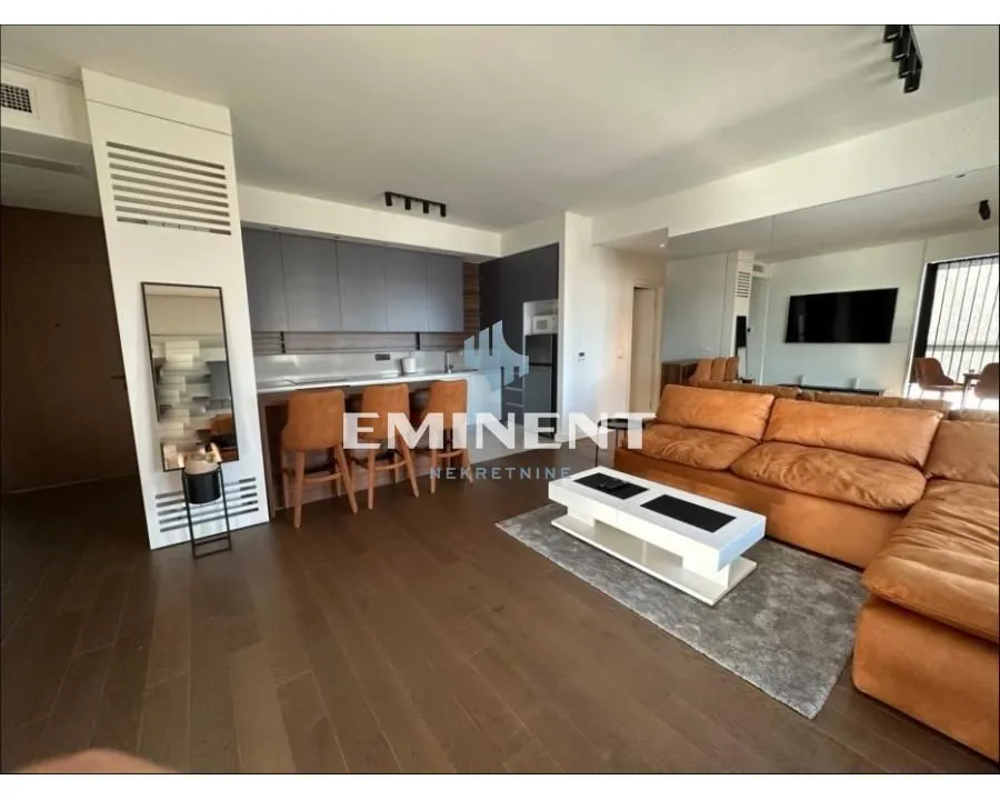 Prodaja, trosoban stan, 110m², Savski Venac, Beograd