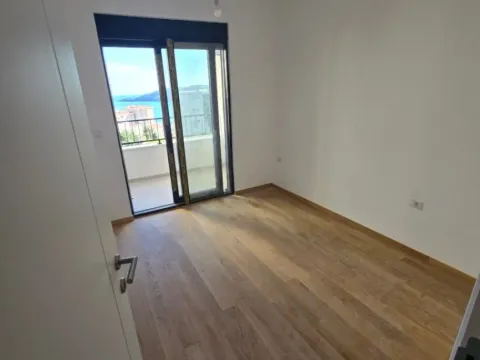 Prodaja, jednosoban stan, 43m², Bečići, Budva - image 3