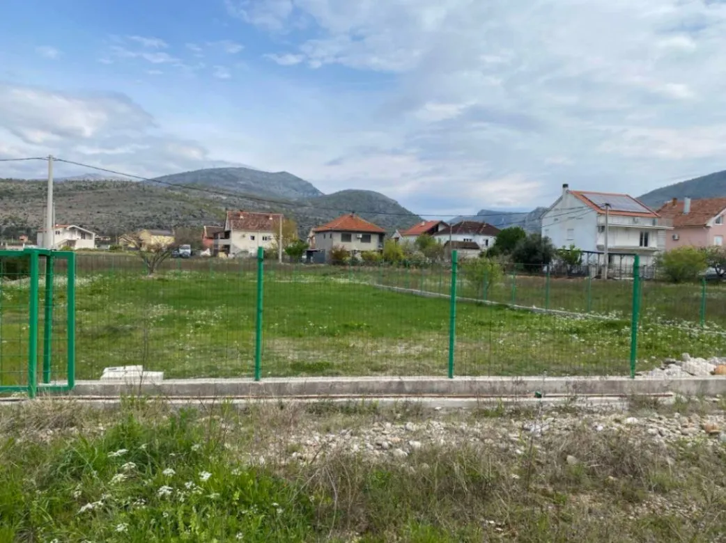 Prodaja, plac, 655m², Zlatica, Podgorica
