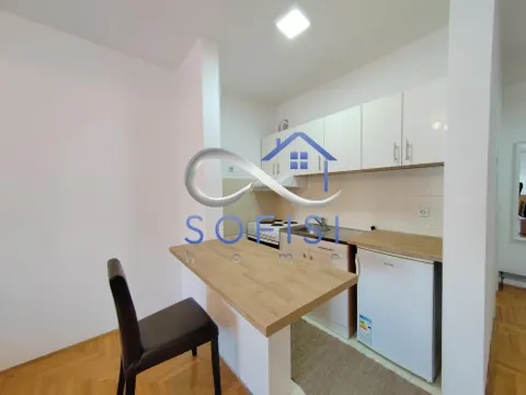 Izdavanje, stan, 26m², Grbavica, Novi Sad Sve Podlokacije - image 8