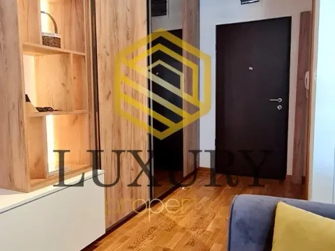 Izdavanje, garsonjera, 33m², City Kvart, Podgorica - image 6