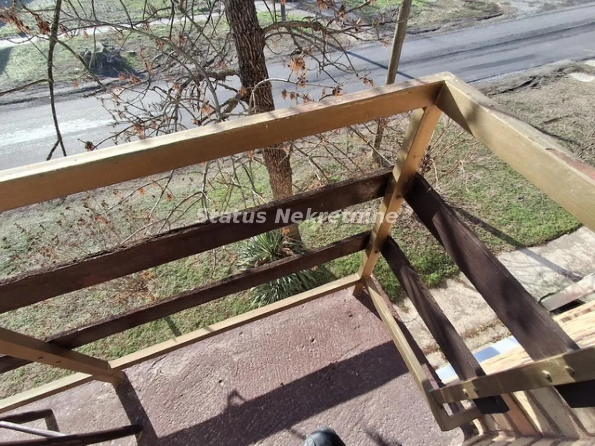 Prodaja, kuća, 200m², Futog, Novi Sad Sve Podlokacije