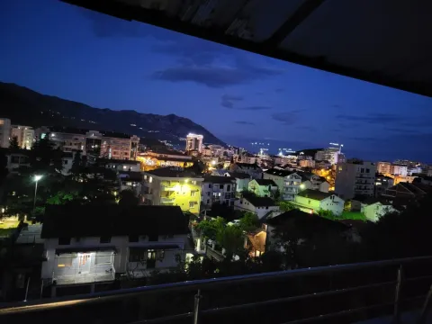 Izdavanje, garsonjera, 39m², Budva, Crna Gora - image 5