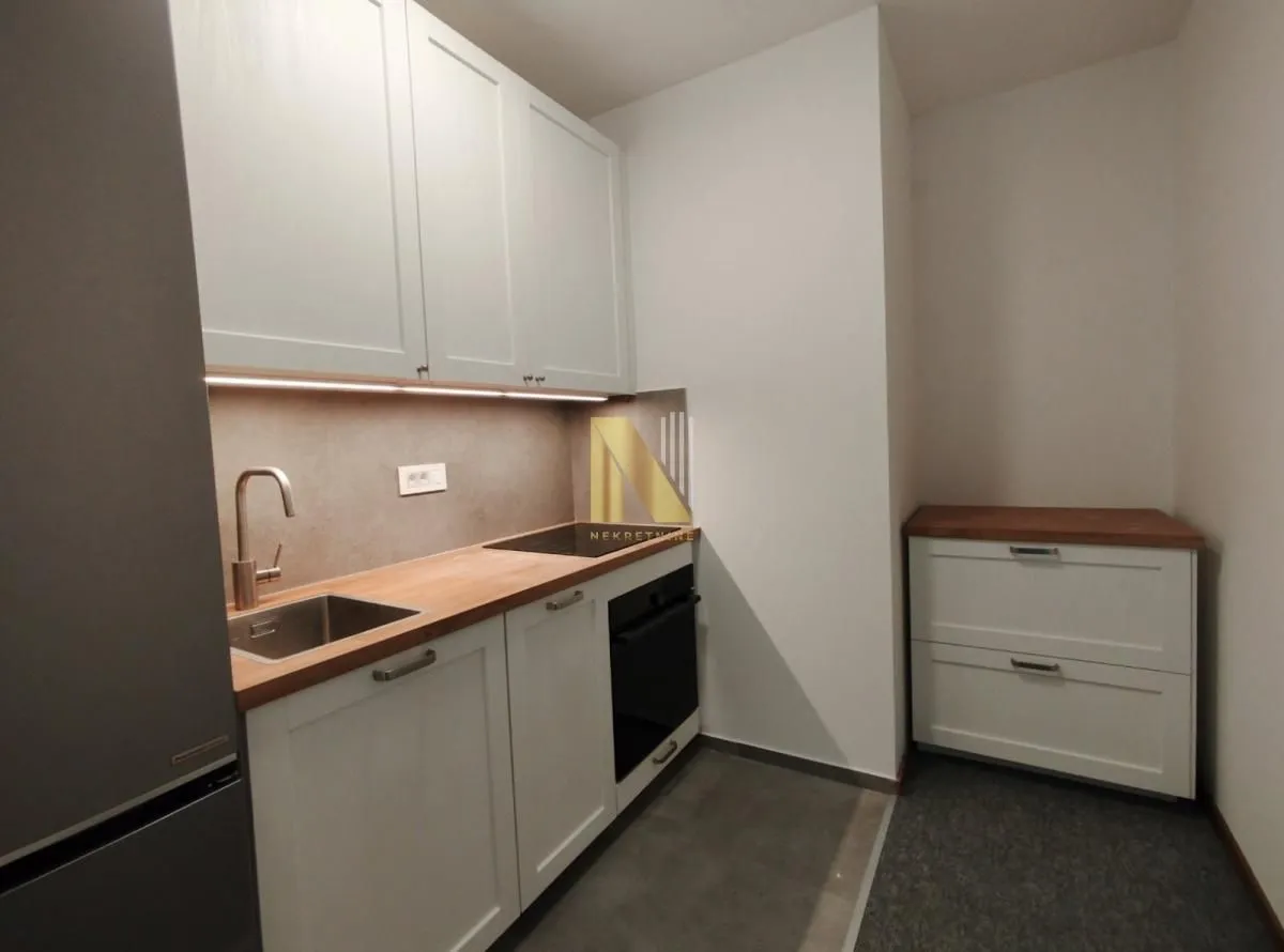 Rent, office space, 61m², Adamovićevo Naselje, Novi Sad Sve Podlokacije