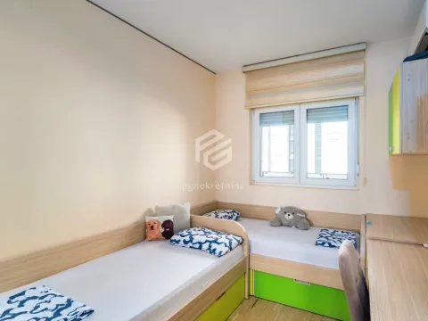 Sale, two bedroom apartment, 72m², City Kvart, Podgorica - image 5