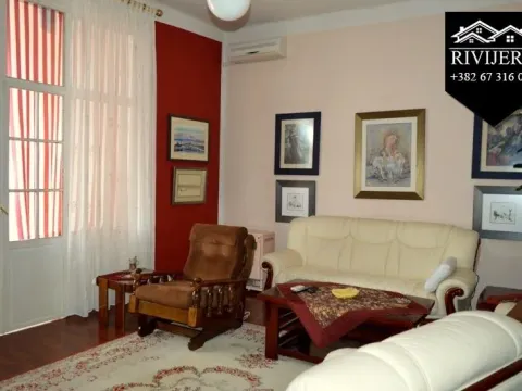 Prodaja, četvorosoban stan, 177m², Centar, Herceg Novi - image 6