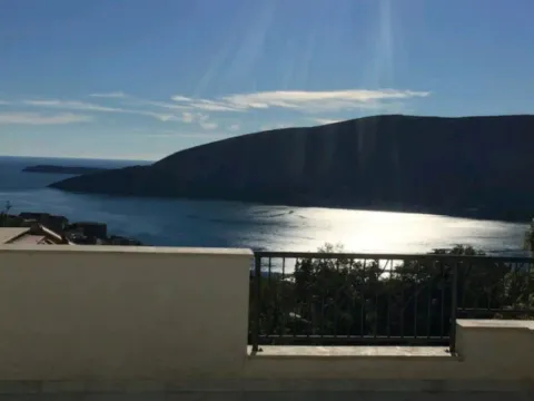 Prodaja, dvosoban stan, 153m², Trebesinj, Herceg Novi