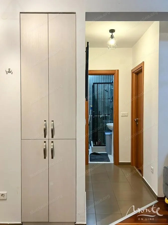 Prodaja, jednosoban stan, 58m², Central Point, Podgorica