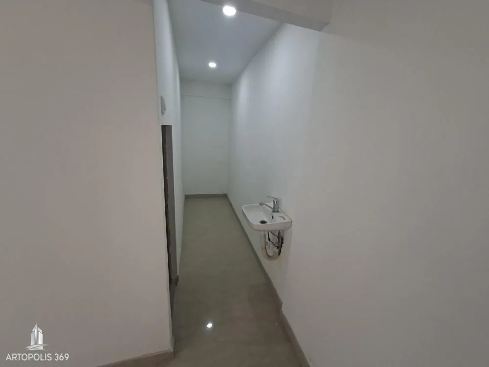 Prodaja, poslovni prostor, 117m², Cvetkova Pijaca, Zvezdara Sve Podlokacije