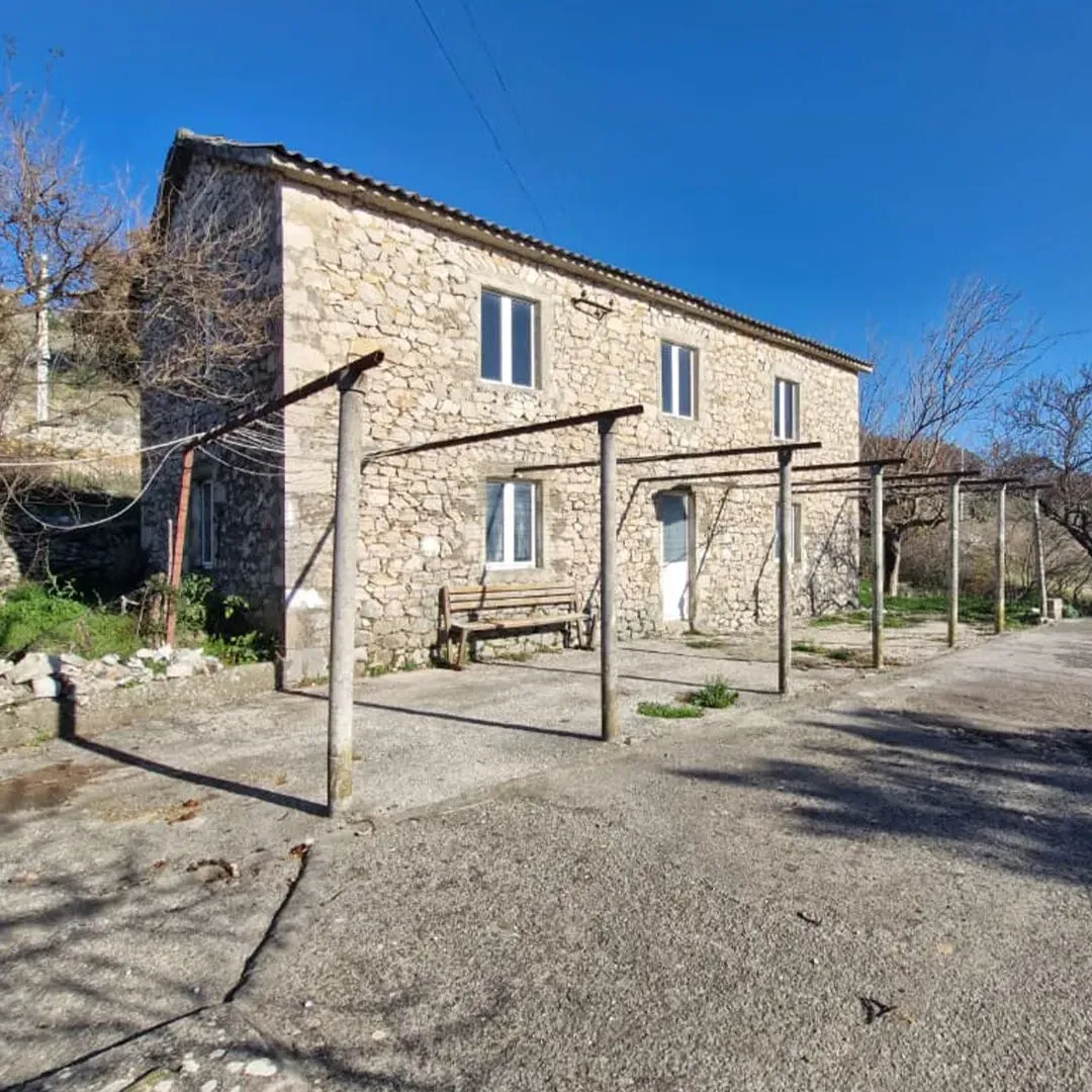 Sale, house, 90m², Velja Gorana, Bar
