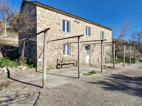 Kuća in Velja Gorana