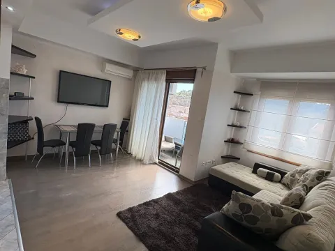 Sale, one bedroom apartment, 41m², Petrovac, Budva - image 2