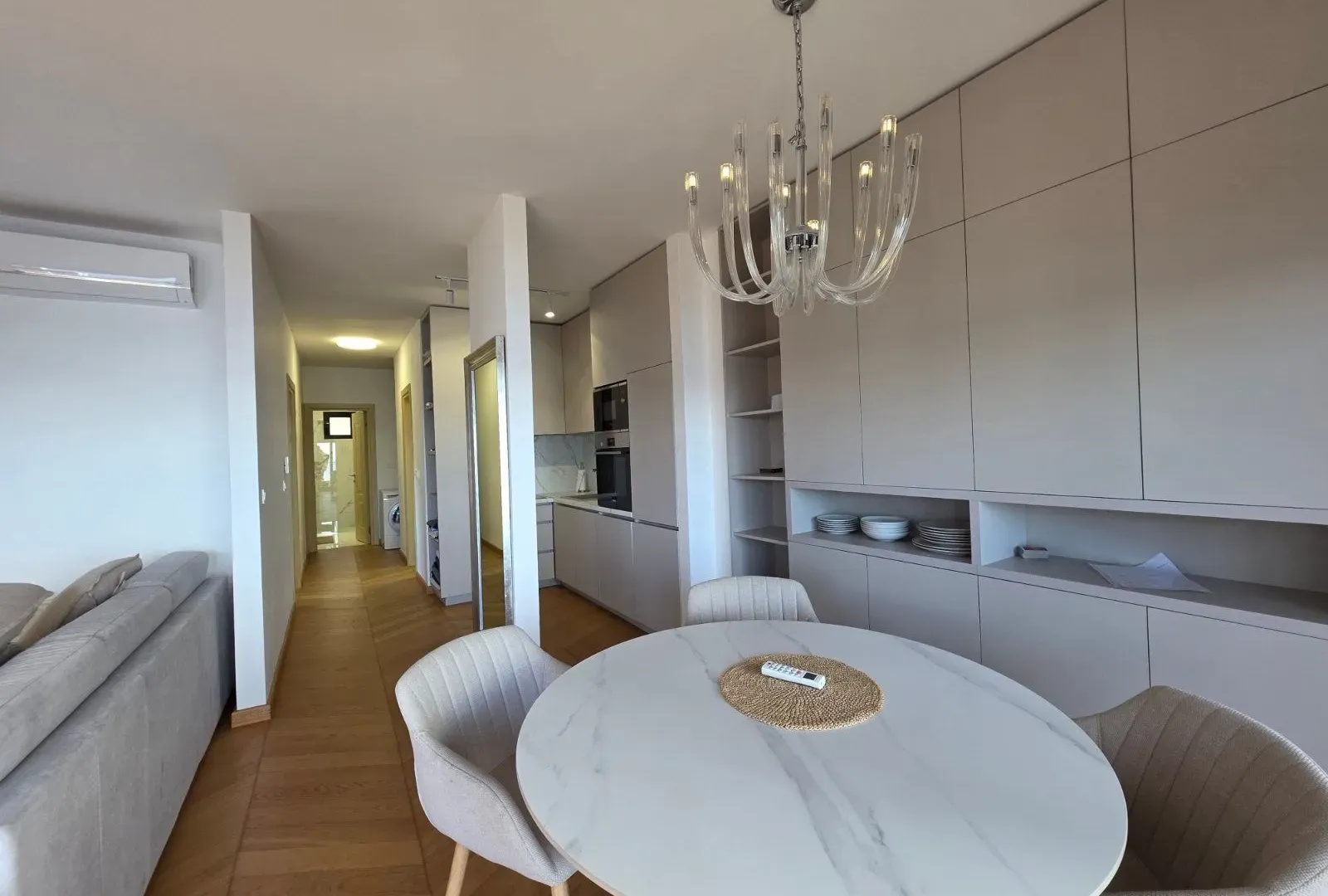 Sale, three bedroom apartment, 90m², Blizikuće, Budva