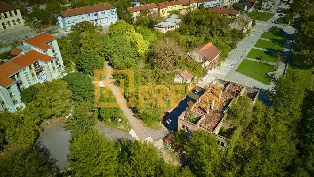 Prodaja, plac, 829m², Cetinje, Crna Gora
