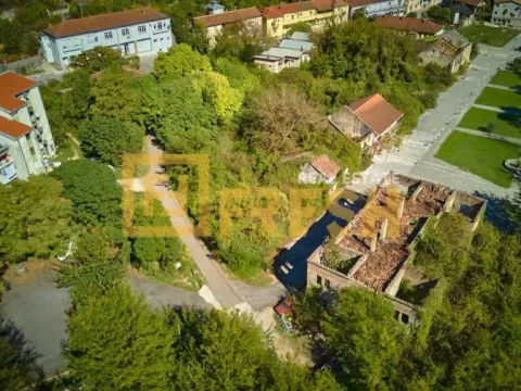 Sale, land lot, 829m², Cetinje, Crna Gora - image 5