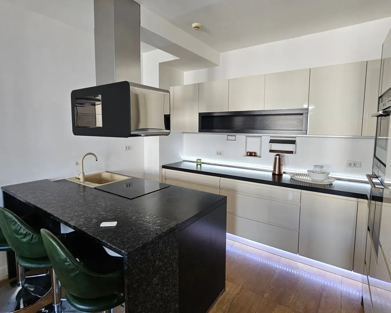 Rent, one bedroom apartment, 64m², City Kvart, Podgorica