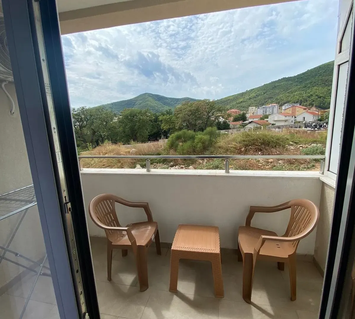 Rent, studio apartment, 26m², Lazi, Budva