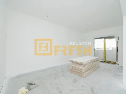 Sale, two bedroom apartment, 71m², Bečići, Budva - image 2