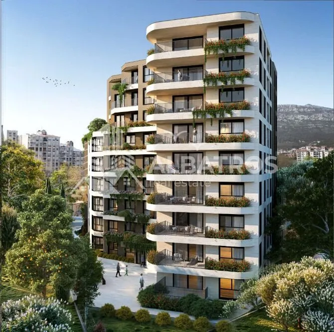 Sale, three bedroom apartment, 113m², Centar, Bar