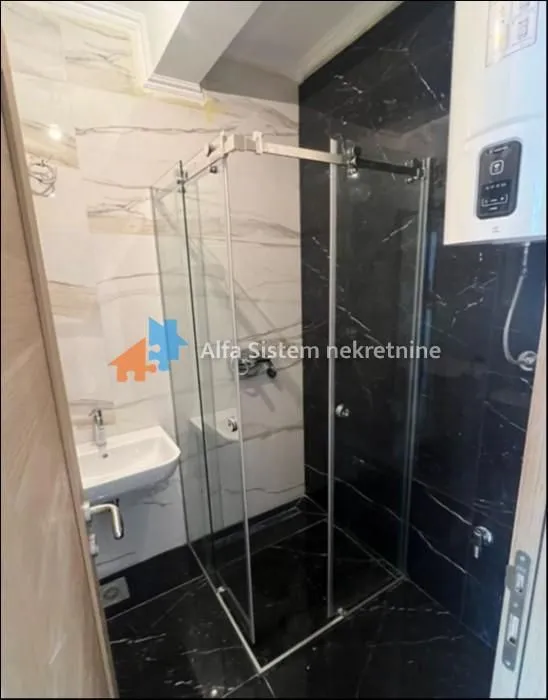 Izdavanje, stan, 33m², Vračar Hram, Vračar Sve Podlokacije
