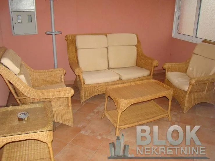 Rent, three bedroom apartment, 135m², Tološi, Podgorica