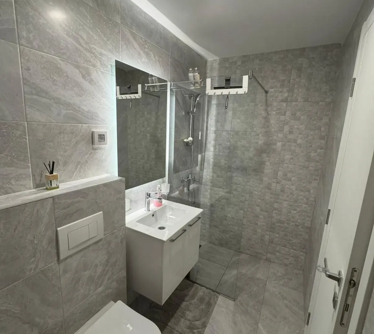 Rent, two bedroom apartment, 65m², Stari Aerodrom, Podgorica