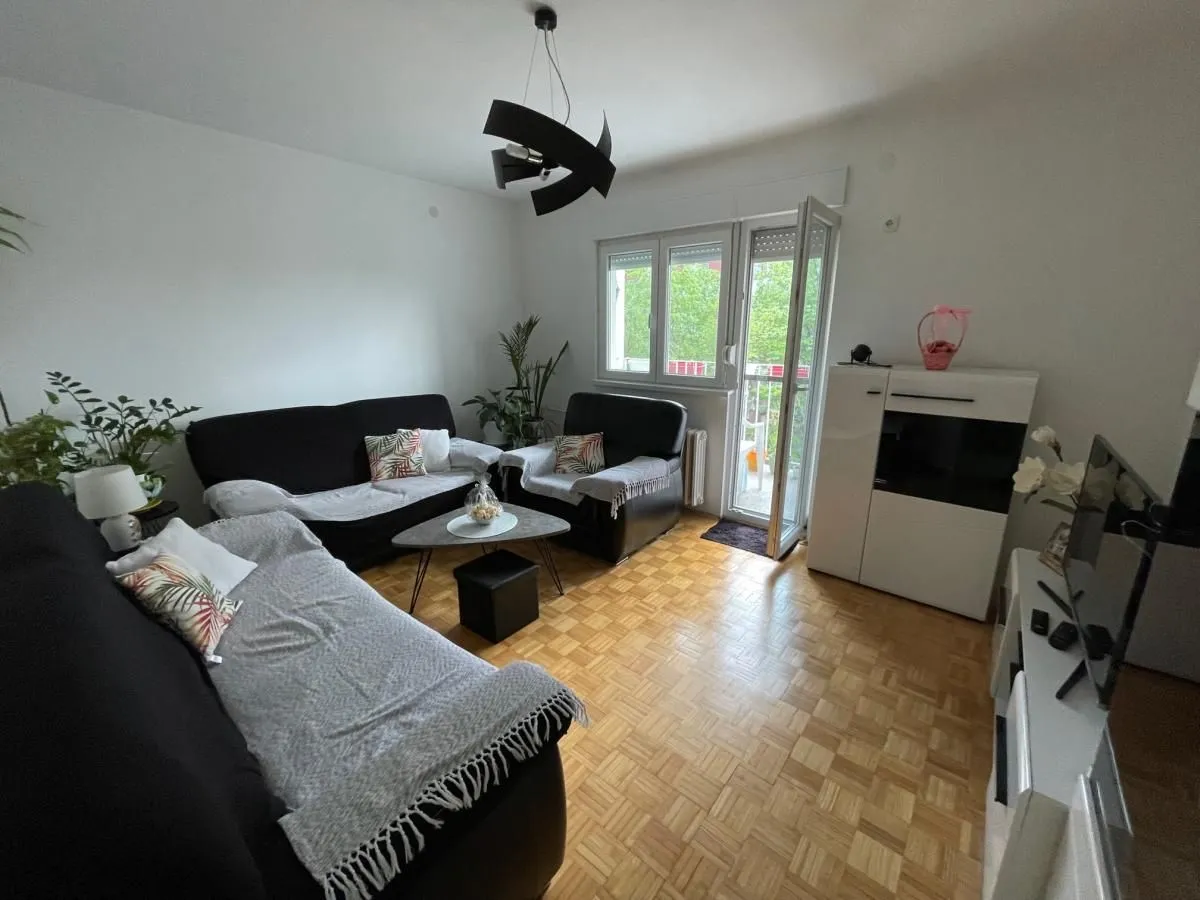 Prodaja, dvosoban stan, 54m², Železnička Stanica, Novi Sad Sve Podlokacije