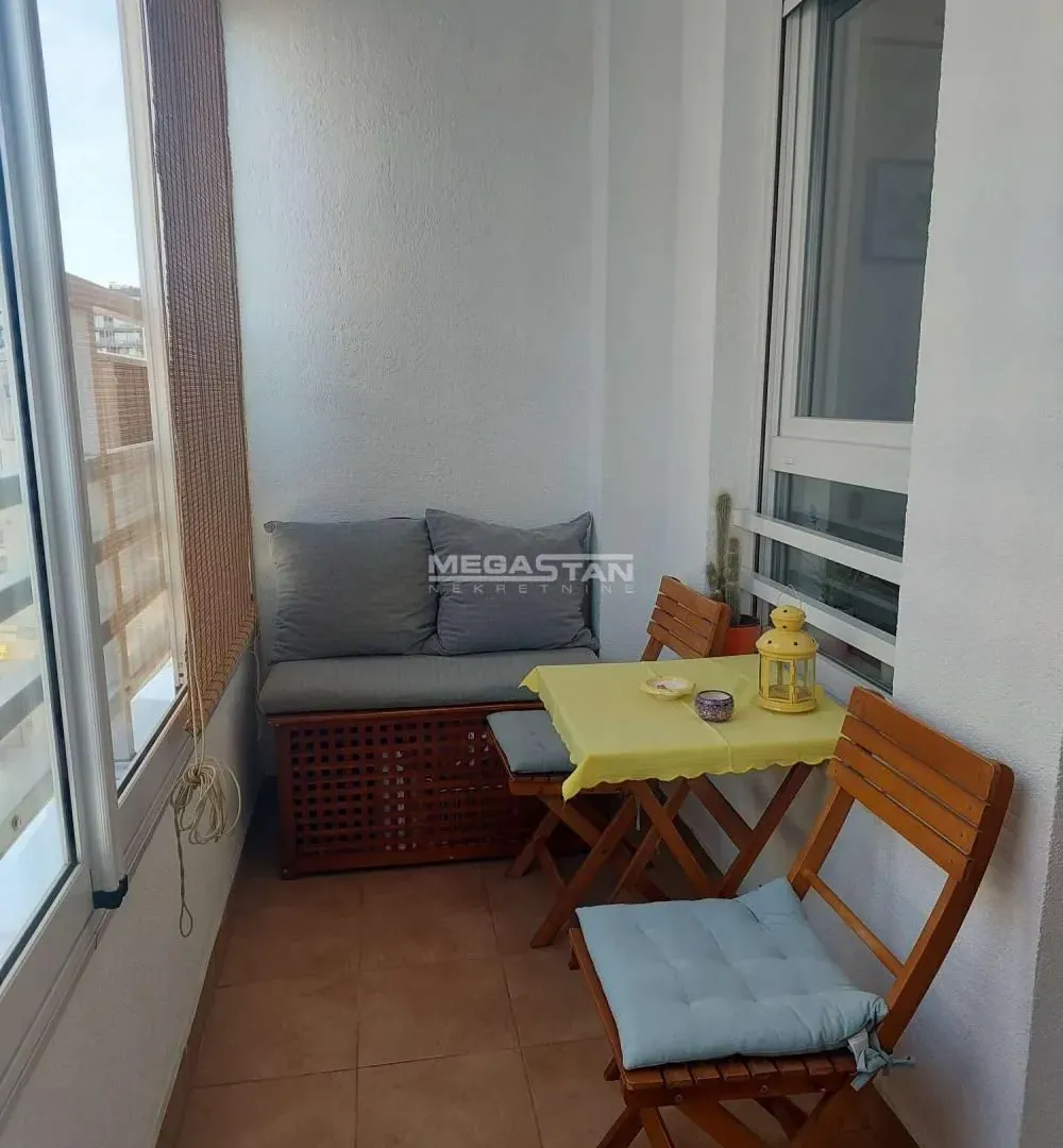 Rent, two bedroom apartment, 65m², Belvil, Beograd