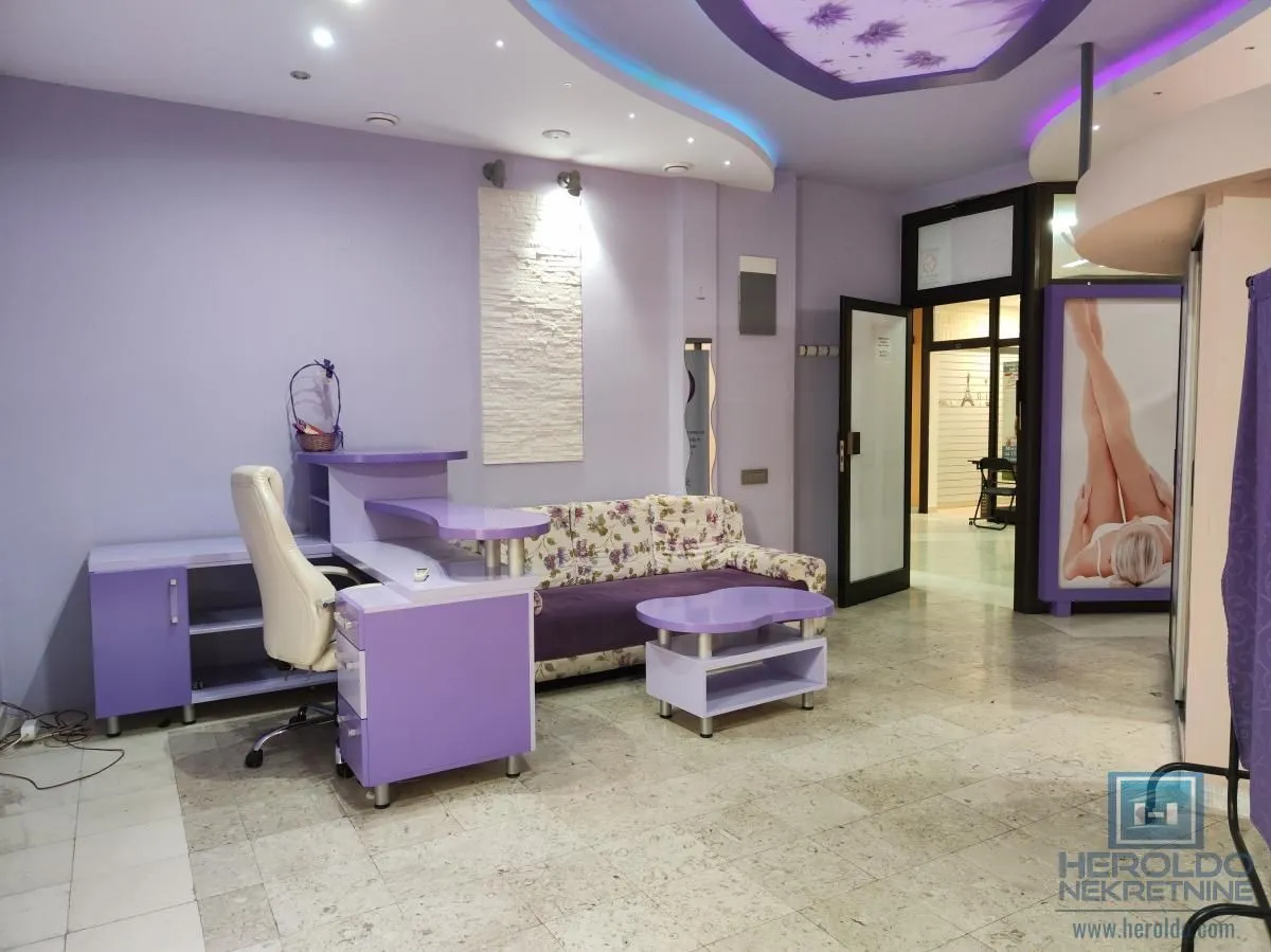Sale, office space, 58m², Centar, Jagodina