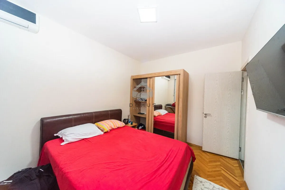 Izdavanje, dvosoban stan, 72m², Autobuska stanica, Podgorica