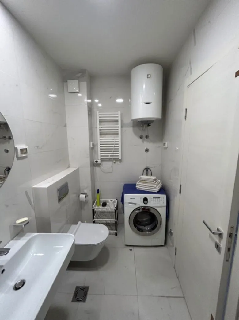 Prodaja, jednosoban stan, 49m², Central Point, Podgorica