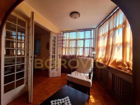 Izdavanje, četvorosoban stan, 100m², Kalenić Pijaca, Vračar Sve Podlokacije - image 6