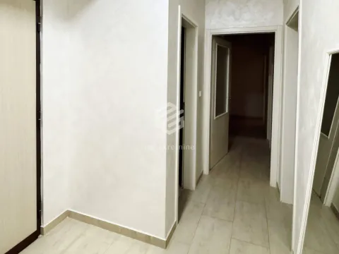 Izdavanje, trosoban stan, 95m², Preko Morače, Podgorica - image 8