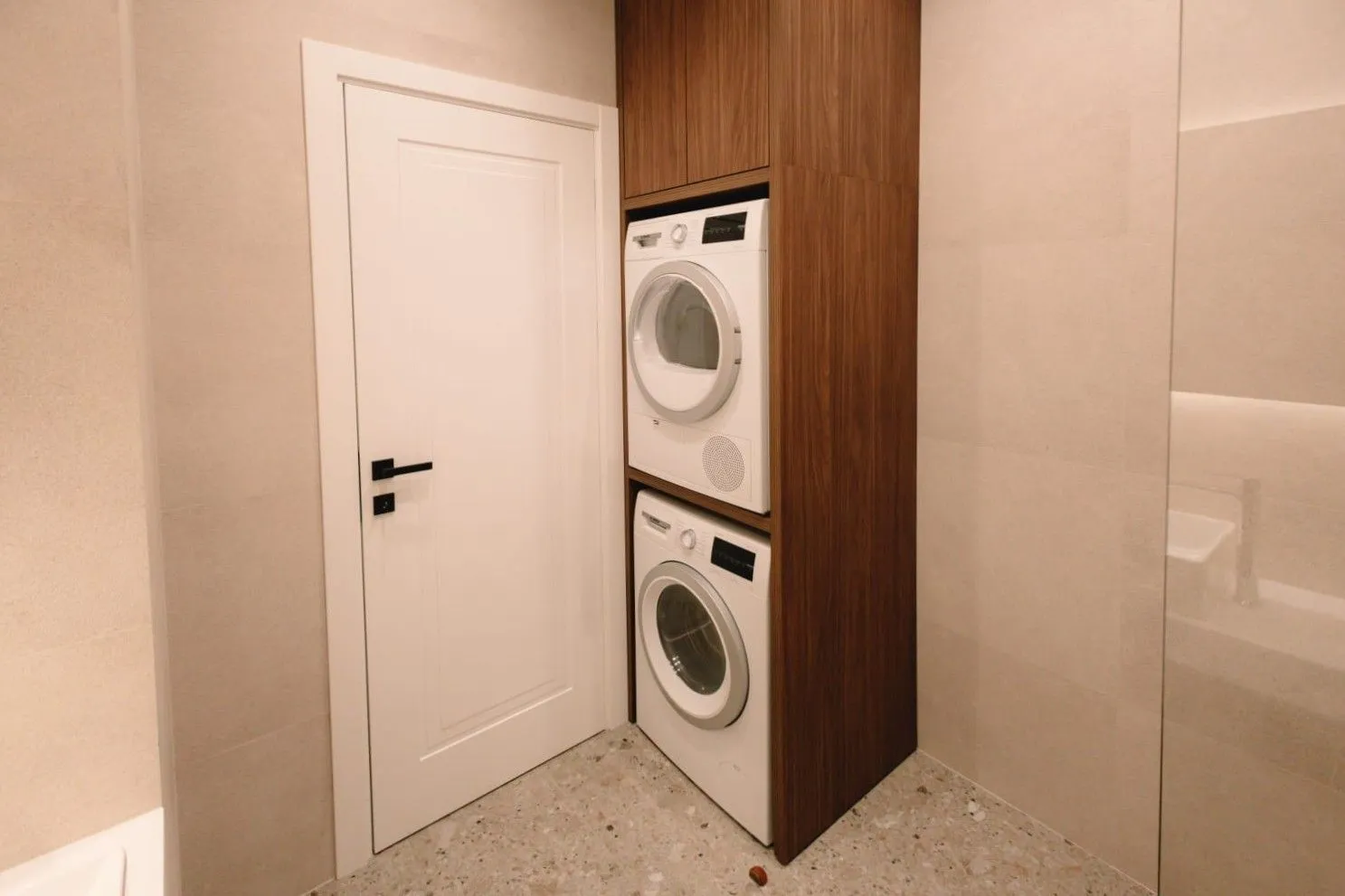 Rent, house, 130m², Masline, Podgorica
