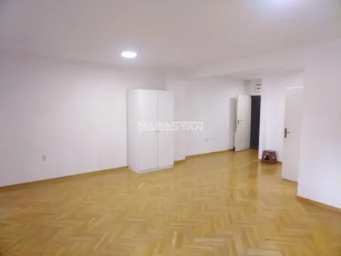 Rent, office space, 59m², Vračar Centar, Vračar Sve Podlokacije - image 4