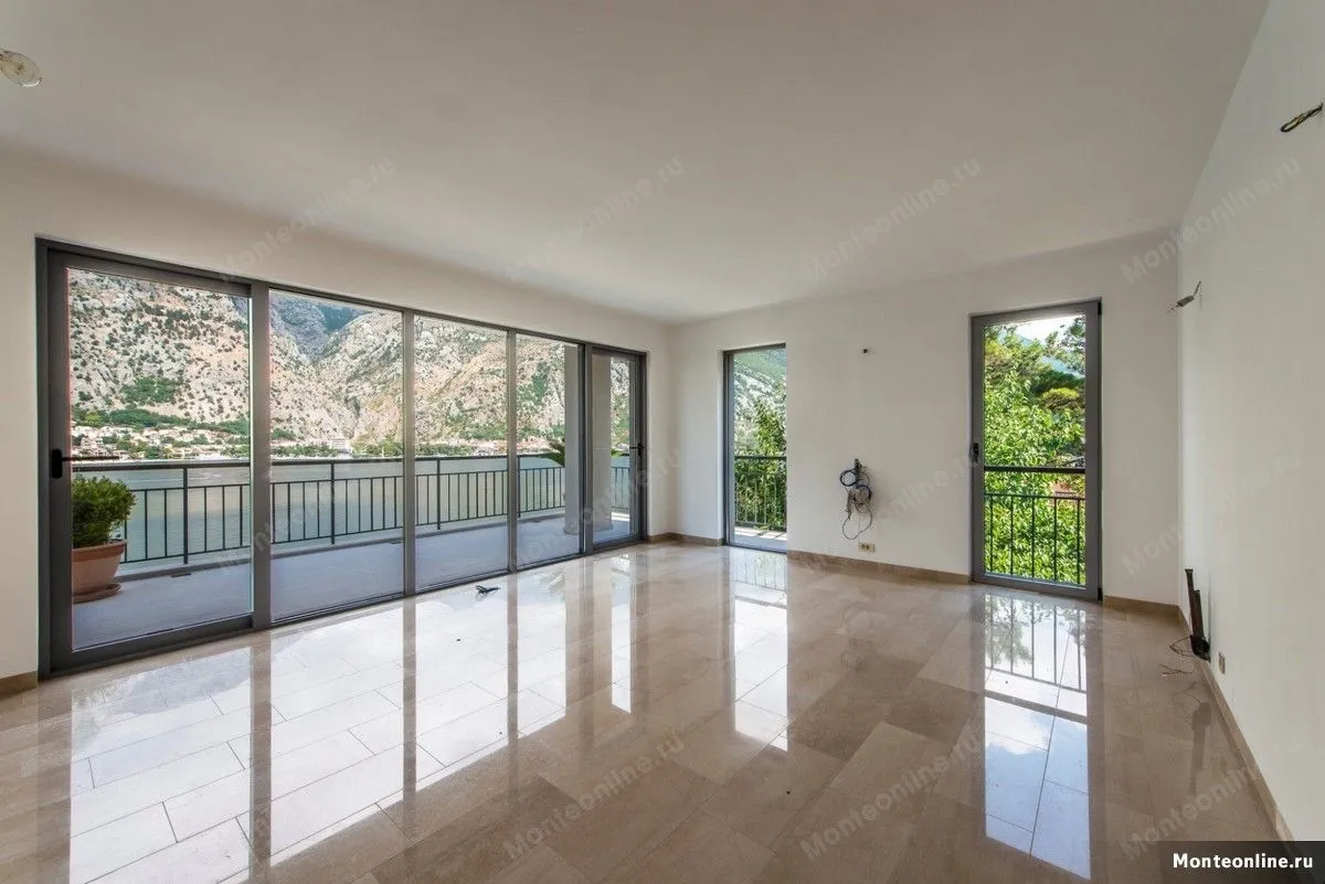 Prodaja, kuća, 510m², Muo, Kotor
