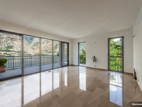 Sale, house, 510m², Muo, Kotor - image 9