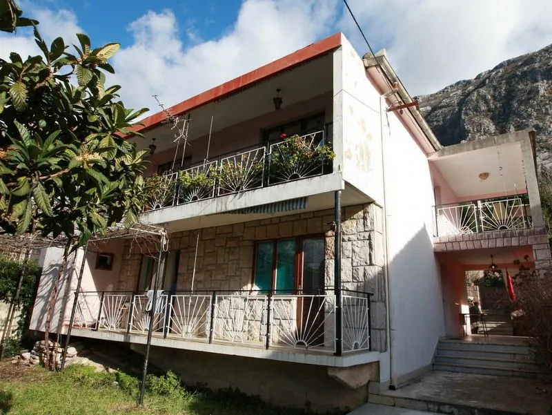 Sale, house, 220m², Dobrota, Kotor